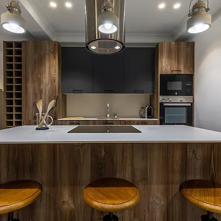 110 M2 In Abando Close To Guggenheim With Parking