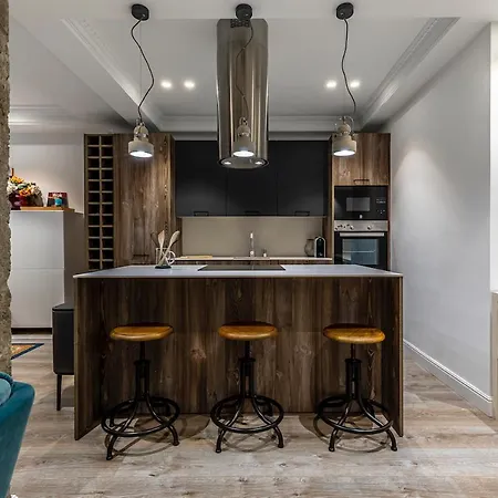 110 M2 In Abando Close To Guggenheim With Parking