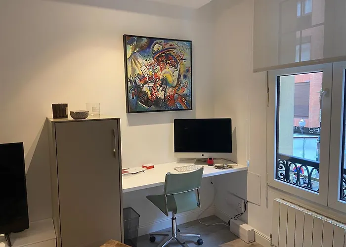 Appartement 110 M2 In Abando Close To Guggenheim With Parking Bilbao